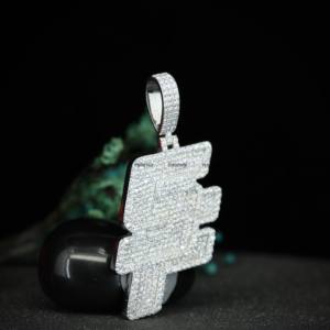 Collar HipHop con Colgante de Letra Inicial con Incrustaciones de Diamantes, Plata 925, Moissanita, Corte Brillante Redondo, de Phoenix Enterprise - Product Image 4