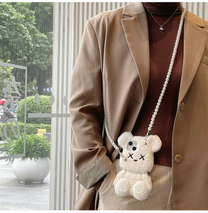 NOUVEAU étuis de téléphone une pièce mignons pour jeunes filles ours en peluche avec sangle pour i phone 12 13 <span class=keywords><strong>14</strong></span> <span class=keywords><strong>pro</strong></span> <span class=keywords><strong>max</strong></span> housse de téléphone portable - Product Image 2