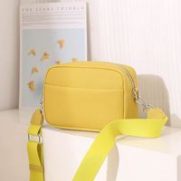 Dropshipping E Commerce Trendy Solid-colour PU Women's Crossbody Bag, Sac à bandoulière tendance avec silhouette carrée