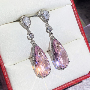 25 Thoughtful Gifts for Friends Female – Unique & Affordable Picks