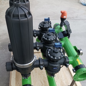 Sistema de Filtro de Disco de 2 Pulgadas con Retrolavado Automático de 2 Unidades para Riego Agrícola con Tubería de PP - Product Image 1