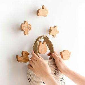 Crochet mural en bois massif personnalisé, écologique, mignon, décoratif, pour chambre d'enfant, vente en gros - Product Image 3