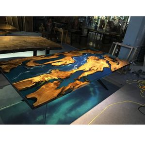 Produit phare en bois massif naturel, design exceptionnel, plateau de table en bois époxy fait main au Vietnam avec bord naturel - Product Image 1