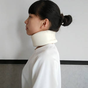 गर्दन ब्रेस ग्रीवा कॉलर समायोज्य नरम समर्थन कॉलर - Product Image 3