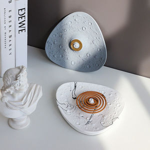 Support pour spirales anti-moustiques et encens en bois de santal, style Astronaute, avec plateau anti-cendres, en pierre, Art Déco, durable, pour décoration intérieure - Product Image 4