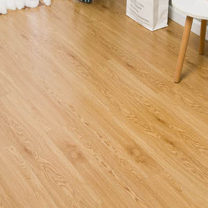 Suelo autoadhesivo impermeable, diseño de madera de lujo, 2mm, gris claro, comercial, antideslizante, resistente al desgaste - Product Image 3