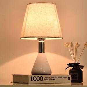 Lampe de Chevet/De Bureau Populaire à Intensité Variable 2700K Blanc Chaud avec Télécommande, Protection Oculaire, Idéale pour l'Écriture, la Maternité et l'Allaitement, Garantie 1 An - Product Image 2