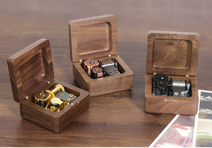 Caja de música de madera de mano Vintage, regalos para amante, <span class=keywords><strong>novio</strong></span>, novia, marido, esposa, caja de música de madera - Product Image 3