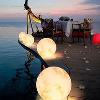 Lampes LED d'extérieur 5W à haute luminosité, rechargeables, en forme de lune, étanches IP65, en PVC, pour la décoration de cour, alimentées électriquement, 360°