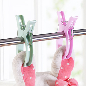 Pinzas para edredones grandes de plástico, a prueba de viento, que no dejan marcas, para secar edredones y ropa de cama, color aleatorio, duraderas - Product Image 2