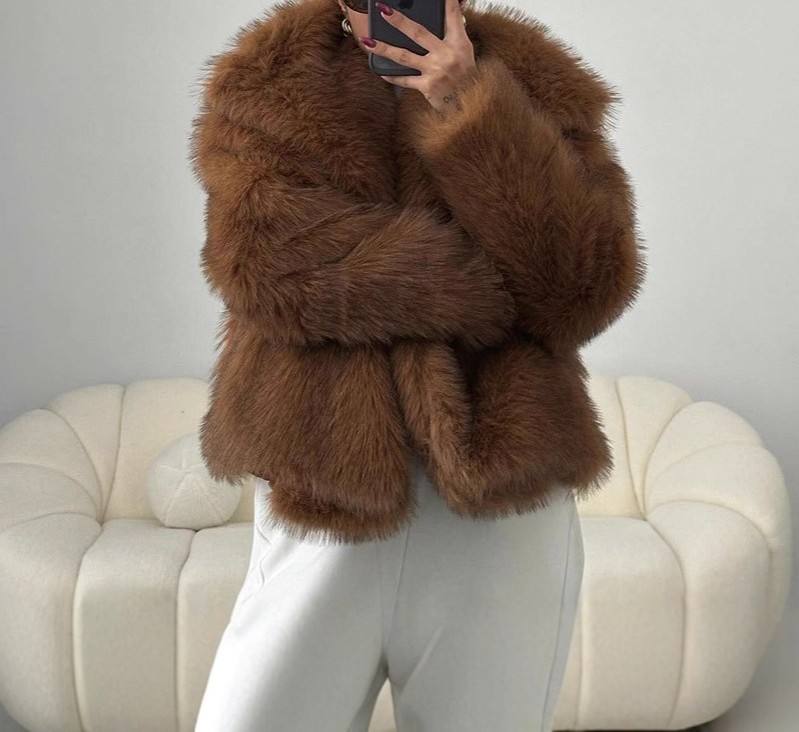 Women's Faux Fur Coat Women's Faux Fur Coat – Long Sleeve Zip-Up