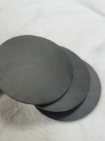 Sous-verres ronds en ardoise de 4 pouces de diamètre et 1/4 d'épaisseur avec un bord complètement droit en grès de cuisine
