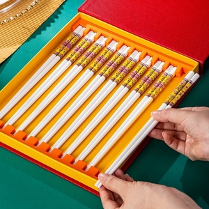Fabricantes Ventas directas de palillos de cerámica Palillos chinos de hueso de alta temperatura Nuevos palillos familiares chinos - Product Image 1