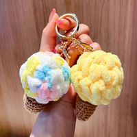 Porte-clés Amigurumi en crochet en forme de crème glacée, breloques jouets en peluche mignons faits à la main, vente en gros
