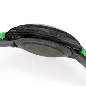 Nouvelle montre circulaire en fibre de carbone verte et blanche 2025 – Couleurs vives idéales pour les soirées sur yacht et les vacances haut de gamme - Product Image 5