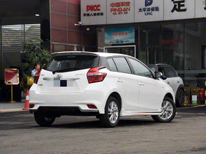 Exportaciones de China: Autos Usados de Alta Calidad: <span class=keywords><strong>Toyota</strong></span> <span class=keywords><strong>Yaris</strong></span> <span class=keywords><strong>2017</strong></span>, <span class=keywords><strong>Precio</strong></span> Accesible y en Existencia - Product Image 4