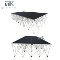 Plateforme de scène amovible en aluminium avec système de levage araignée et flight case pour le transport