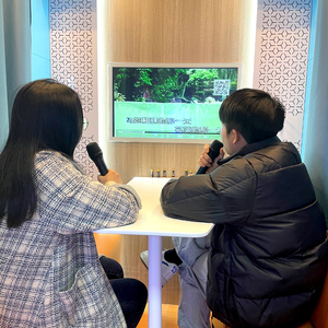 Shopping Mall Unattended Self Service Mobile Mini Self-service KTV Practice Room Amusement Park <strong>Karao</strong> Booth Soundproof Room - Product Image 4