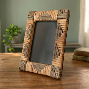 Cadre photo en osier naturel fait main de qualité supérieure, design minimaliste organique torsadé classique, pour décoration intérieure moderne, ensemble de bordures pour table et mur - Product Image 1