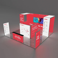 Stand de Exhibición Modular para Ferias Comerciales 6x6 con Caja de Luz SEG y Pared de Tela Retroiluminada