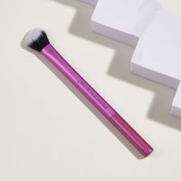 Ensemble de pinceaux de maquillage professionnels portables à manche en plastique couleur personnalisée, poils synthétiques, style fard à joues angulaire, pour poudre libre