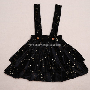 Vente en gros de nouvelles mini-robe en <span class=keywords><strong>velours</strong></span> scintillant à double sangle et étoiles pour filles salopette de boutique pour enfants <span class=keywords><strong>jupe</strong></span> à bretelles pour petites filles - Product Image 4