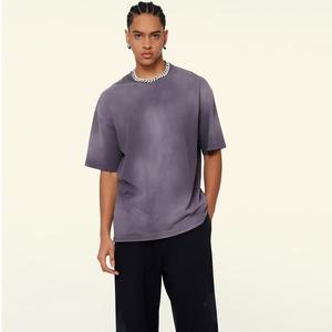 เสื้อยืดวินเทจไล่เฉดสี หนัก 260GSM ผ้าฝ้าย 100% คอกลม สไตล์อเมริกัน ทรงหลวม พิมพ์ลายโลโก้แบบ DTF สำหรับผู้ชาย - Product Image 3