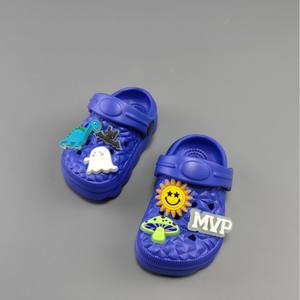 2025 Sommer Neue Lässige Haus- und Badezimmer-Kinderhausschuhe für Drinnen und Draußen Zweifach Tragbar Leichtgewichtig Polyester-Obermaterial Flach Bequem - Product Image 3