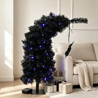 Nouvel Arrivage : Décoration d'Arbre de Noël Artificiel d'Intérieur en PVC Imperméable avec Lumières LED Multicolores et Col Incliné Noir