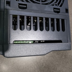 XLY710อินเวอร์เตอร์ปั๊มพลังงานแสงอาทิตย์22KW 18.5KW <span class=keywords><strong>15KW</strong></span> DC เป็น AC ออฟกริดควบคุมเวกเตอร์ไดรฟ์ VFD AC พร้อมใบรับรอง CE - Product Image 3