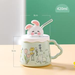 Mug en céramique de 420 ml avec couvercle en silicone mignon en forme de lapin, réutilisable et sans danger pour les aliments, gobelet à pousser-tirer pour boissons chaudes/froides - Product Image 5
