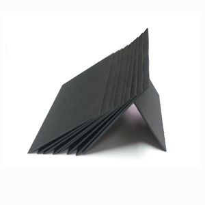 Formato su misura all'ingrosso 300gsm <span class=keywords><strong>A4</strong></span> <span class=keywords><strong>foglio</strong></span> di cartone <span class=keywords><strong>nero</strong></span> con rivestimento in amido per scatola regalo e copertina del libro - Product Image 3