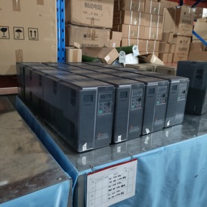 Nuevo Variador de Frecuencia Trifásico Original para Automatización Industrial, 7.5KW XLY7000 - Product Image 3