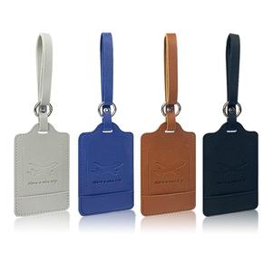 Étiquette de bagage personnalisée en cuir véritable avec logo argenté en relief, écologique, avec cache de confidentialité - Accessoires de voyage de haute qualité - Product Image 1