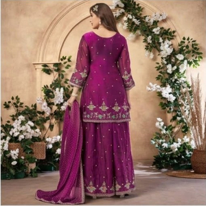 Conjunto de Kurti de seda morada bordada para mujer, con pantalón Sharara de pierna ancha y Dupatta a juego, ropa étnica india para fiestas. - Product Image 3