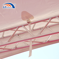 Tente à poteaux imperméable à toit haut avec tissu PVC durable pour les performances en extérieur