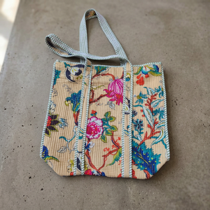 Nuevo Bolso Tote de Algodón Hecho a Mano en India con Estampado a Bloque, Bolso de Compras para Mujer, Bolso de Hombro Acolchado con Estampado a Bloque Hecho a Mano - Product Image 3