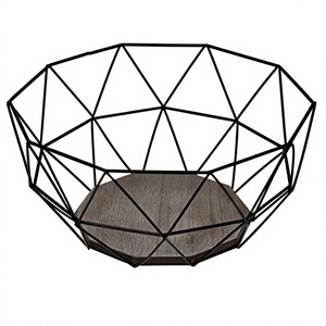 Panier de rangement artisanal en fil métallique noir, bol géométrique en fil métallique avec base en bois dur, centre de table en métal artisanal de qualité supérieure - Product Image 1