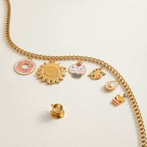 Collar de Cadena Plana de Acero Inoxidable con Oro de 18K de 5 mm, Joyería Moderna de Estilo Europeo Americano, Regalo Clásico - Product Image 3