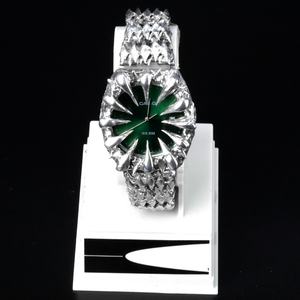 Reloj de Pulsera Gótico de Acero Inoxidable con Movimiento de Cuarzo Japonés para Hombre, Esfera Personalizada, Reloj Único Hecho a Mano - Product Image 6