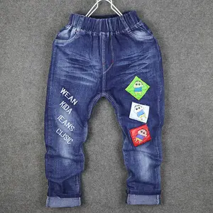 中国工厂批发新款男童刺绣设计童装牛仔裤