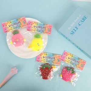 Vente Chaude Jouet à Presser Anti-Stress Taba Squishy Fraise Ananas Réaliste en Gros - Product Image 1