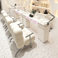 Meubles de salon de beauté modernes en promotion : table de manucure simple ou double en bois avec lampe à ongles