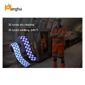 Nastro Riflettente Personalizzato con Stampa a Scacchi per Abbigliamento, Scarpe, Borse, Alta Visibilità Argento Blu Certificato EN20471 PES PVC - Product Image 6