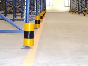 Protezione della colonna della protezione dell'angolo di plastica dello scaffale del Pallet del magazzino di alta qualità all'ingrosso della fabbrica