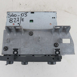 Lecteur de cassette CD radio Volvo S60 Mk1 2000-2009 d'occasion 8651152-1 (69392) - Product Image 5