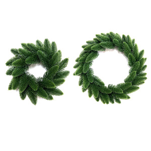 Couronne de Noël en aiguilles de pin de 20 pouces, décoration murale extérieure, style traditionnel - Product Image 4