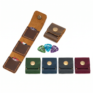 Estuche para púas de guitarra de cuero PU duradero al por mayor con llavero, regalo de cumpleaños, logotipo personalizado, organizador de púas plegable portátil para músicos - Product Image 1