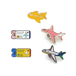 Aangepaste Badges Zinklegering Emaille Pin Met Epoxy Vliegtuig Badge Revers Pin