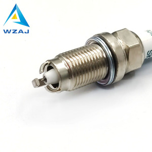 หัวเทียน 90919-01221 สำหรับรถยนต์ฮอนด้า โตโยต้า เบนซิน แบบมาตรฐาน - Product Image 3